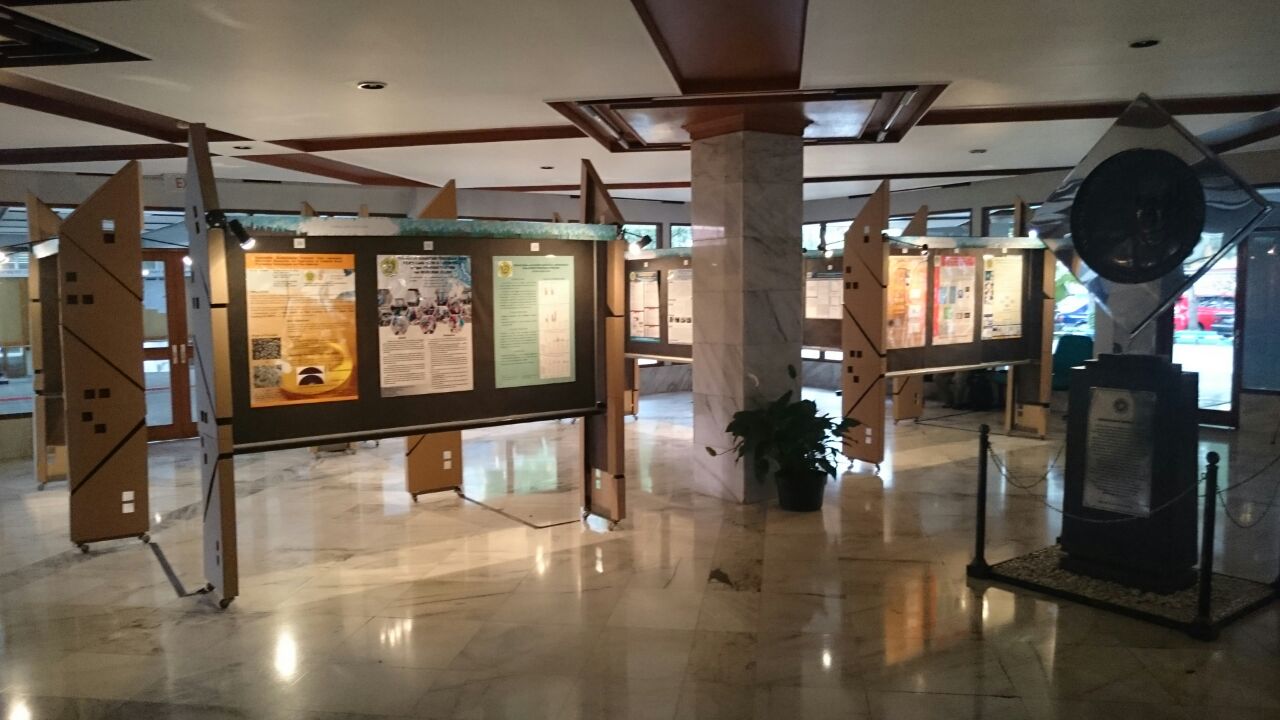 pameran poster