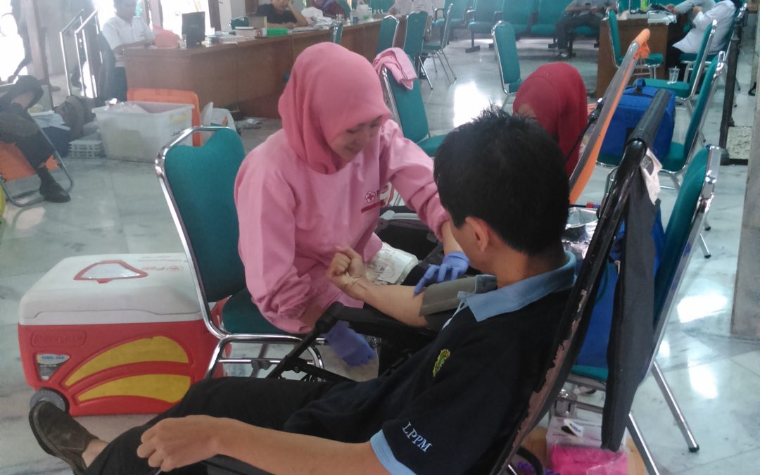 Kegiatan Donor Darah 25 LPPM – APRIL 2015