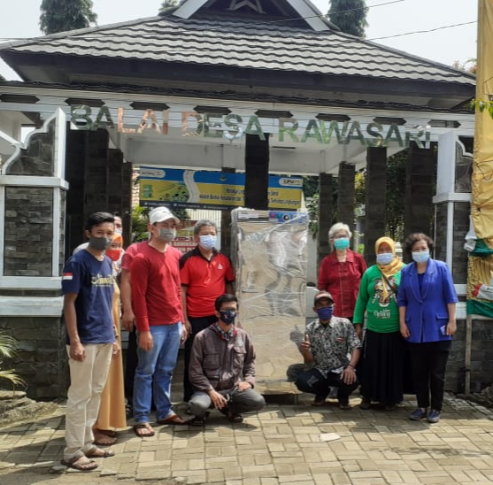 Kegiatan Pengabdian Masyarakat di Desa Rawasari
